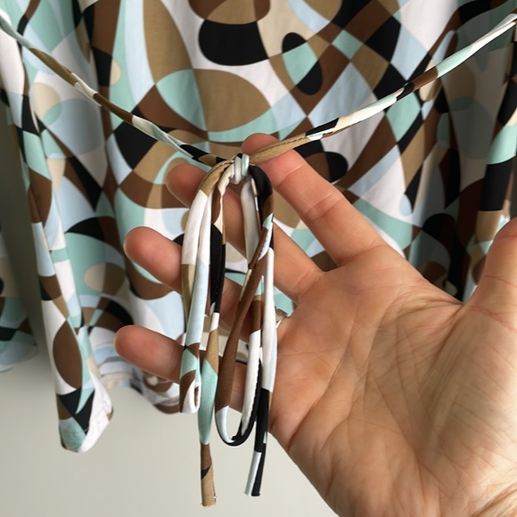 Maternity Faux Wrap v-neck long sleeve top tie back waist- Large - Picture 3 of 8